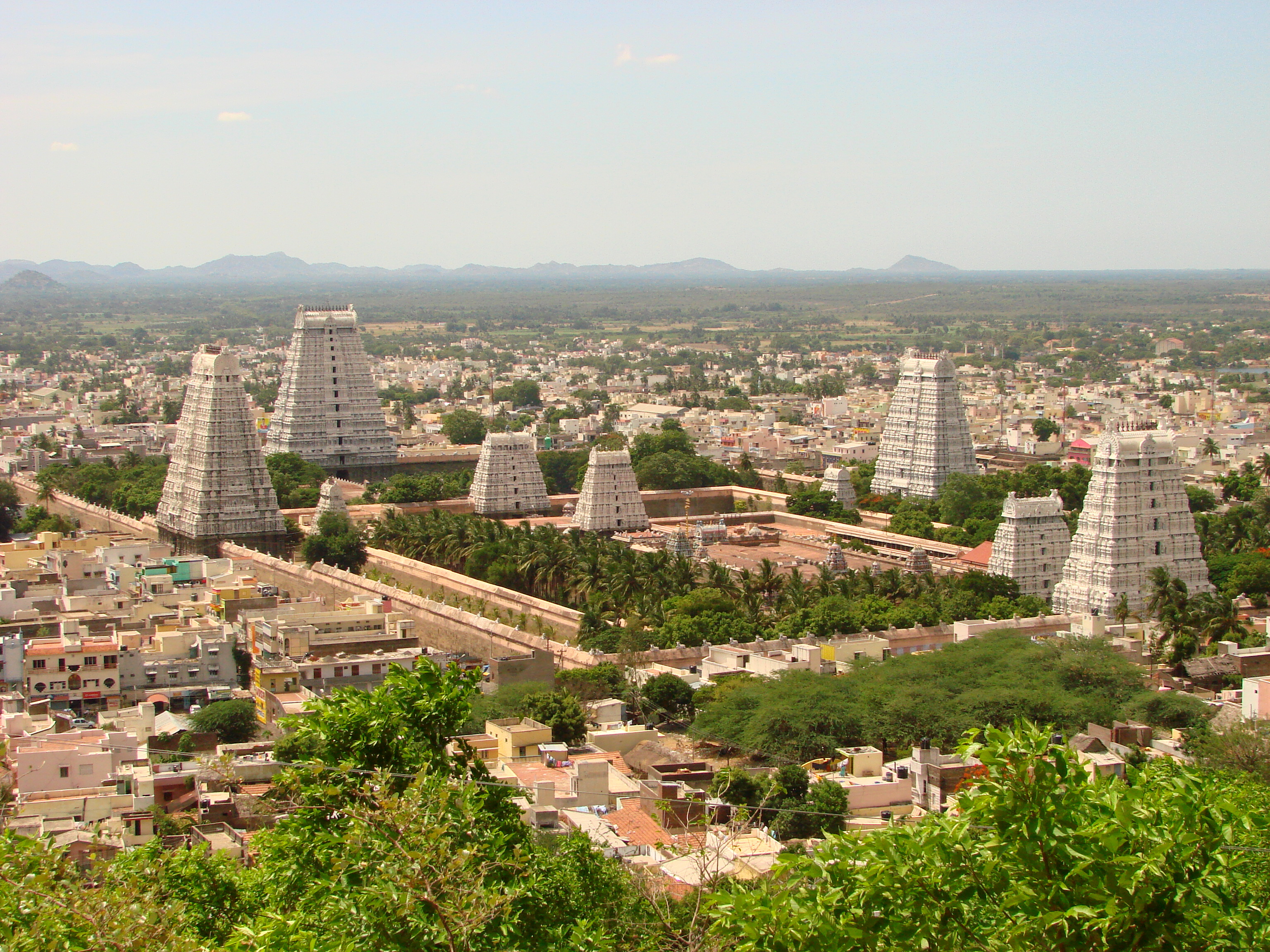 Chennai to Tiruvannamalai at Rs.3280